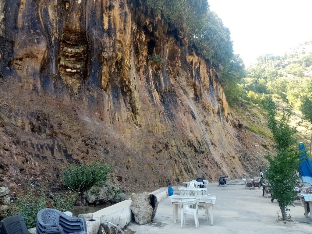 Gelin Pınarı - Derova Şelalesi